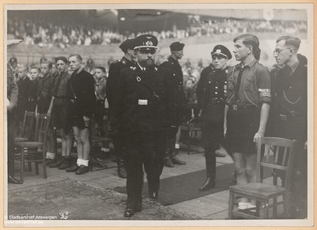 Staf De Clercq bei einem Treffen im Sportpalast